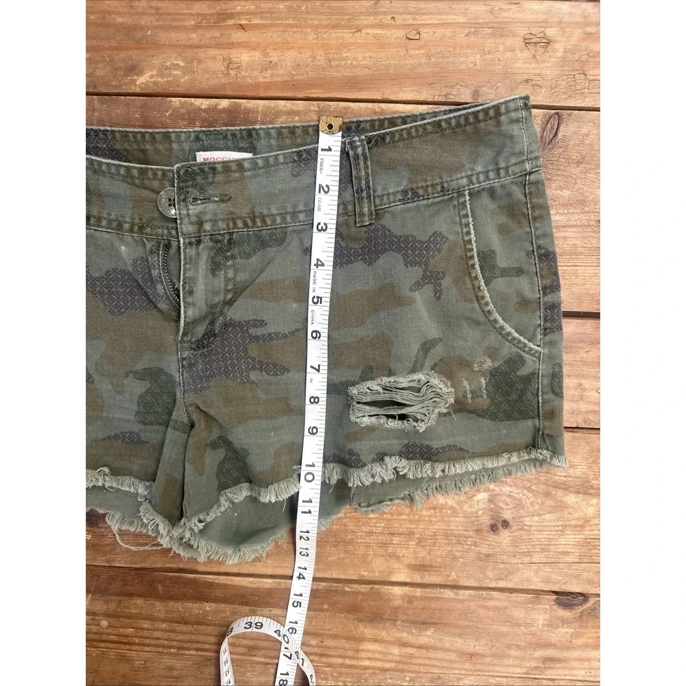 Camo Distressed Women's Cargo Shorts - Olive Green